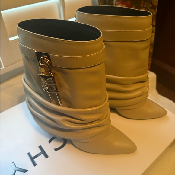 Givenchy Women's Beige Sheep Leather Stiletto Boots 95MM heel NWT - Picture 10 of 13